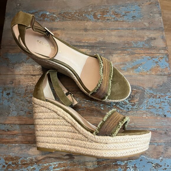 Pelle Moda Shoes - NWOT Pelle Moda Green Suede 4” Wedges, SZ 8.5